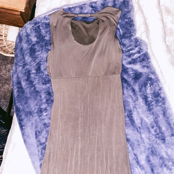 Lisa Rina Dress - Picture 3 of 4